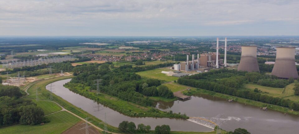 Luchtfoto van Clauscentrale en omgeving